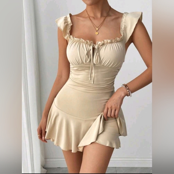 Summer New Fashion Sweet Ruched Sleeve, Front V-Neck Tie, Waist Pleated, Flounce - Picture 2 of 5